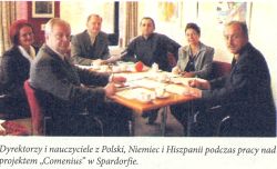 Dyrektorzy i nauczyciele z Polski, Niemiec i Hiszpanii podczas pracy nad projektem "Comenius" w Spardorfie